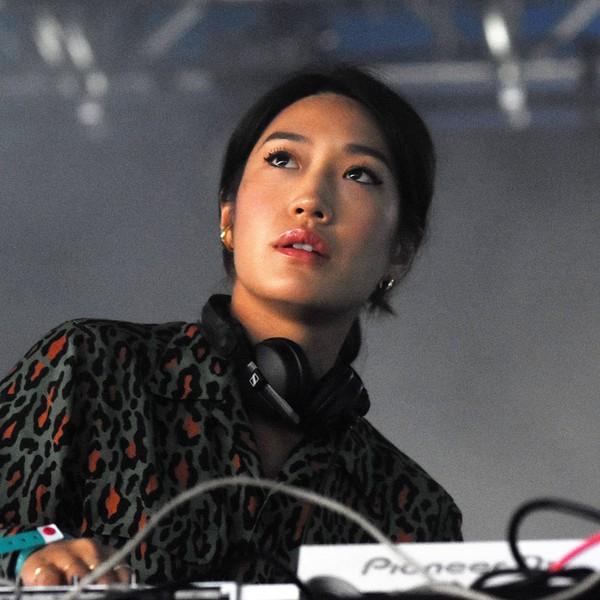 (IT GOES LIKE) NANANA